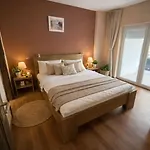 Apartment Happy